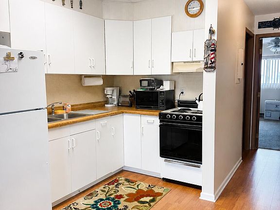 4th image of 6512 N Harris Harbor Dr