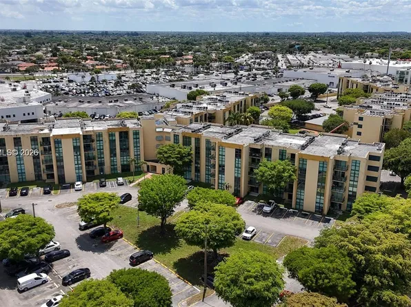 11790 SW 18th St APT 519-3, Miami, FL 33175