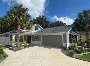 2421 Day Dr, The Villages, FL 32163
