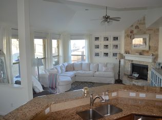 8212 Via Verde Dr, Austin, TX 78739