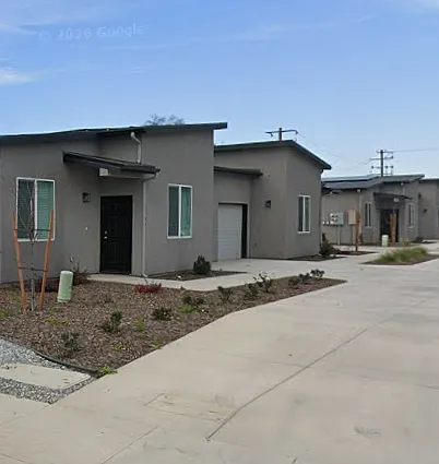 2 bed, 940 sqft, $1,870 — Photo 1