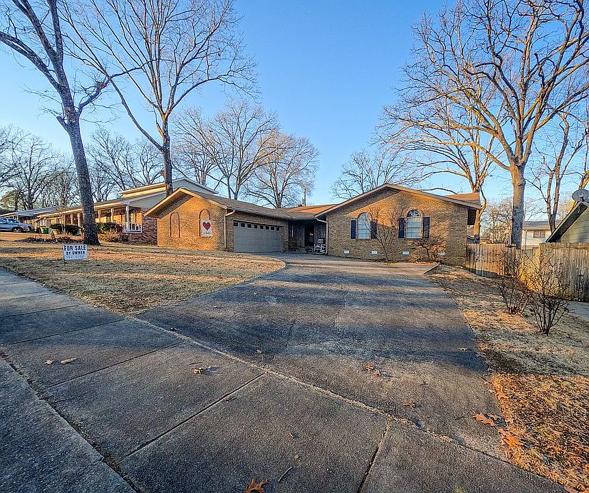 1st image of 4109 Bunker Hill Dr