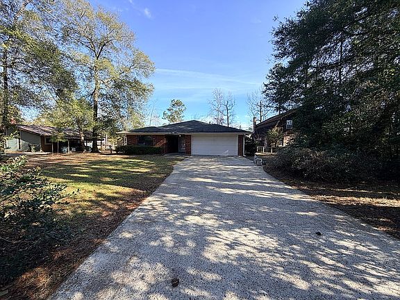 4th image of 743 Sherwood Forest Dr