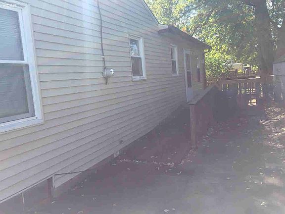 2nd image of 2064 E Scottwood Ave