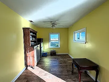 3 bed, 1835 sqft, $2,000 — Photo 2