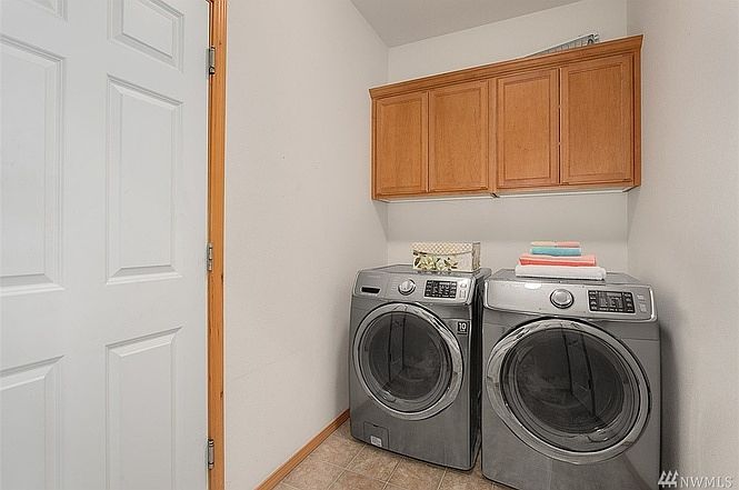2nd image of 3006 Kalihi St