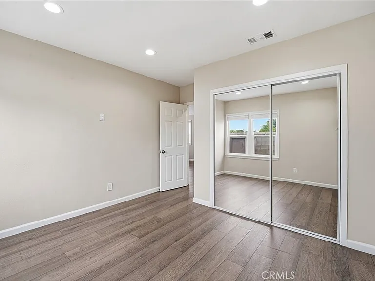 7620 Variel Ave — Photo 28