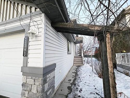 1383 Rutherford Rd SW Photo 1