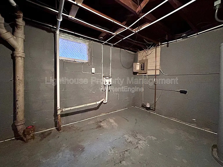 2174 Continental St — Photo 29