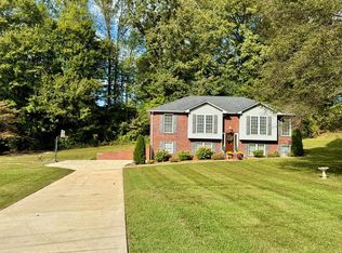 1920 Bay View Dr, Cookeville, TN 38506