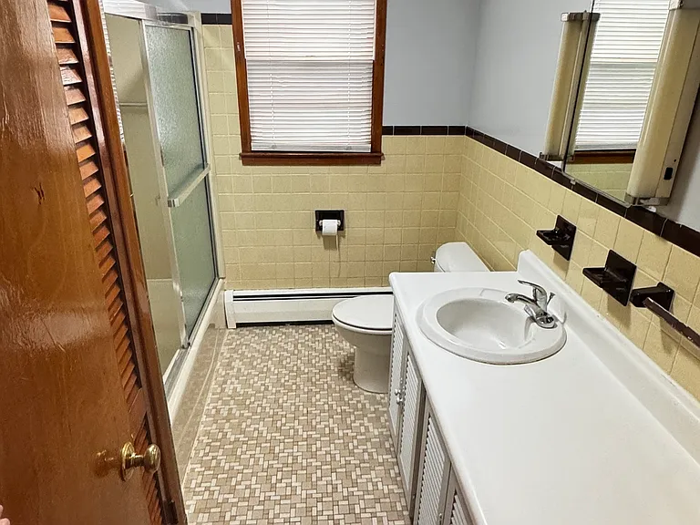 156 Putnam Ave — Photo 12