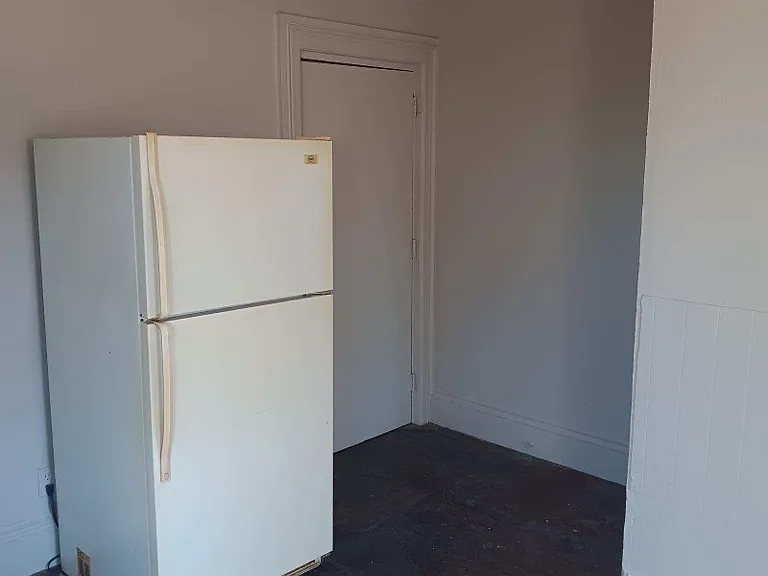 130 Moore St #7 — Photo 11
