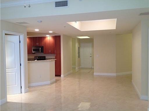 3rd image of 801 S Olive Ave Unit 613