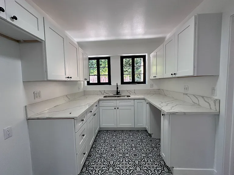 1521 S Stanley Ave — Photo 22