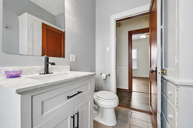 3 bed, 1000 sqft, $2,795 — Photo 2