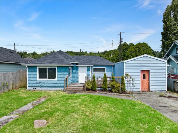 2615 Bay Avenue, Hoquiam, WA 98550