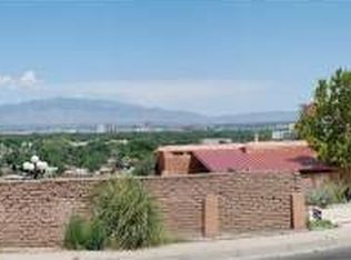 3917 Avalon Rd NW, Albuquerque, NM 87105