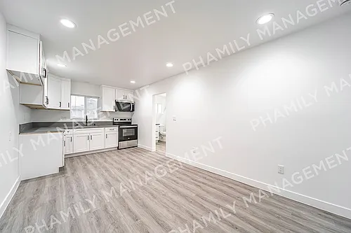 339 W Center St #J Photo 1