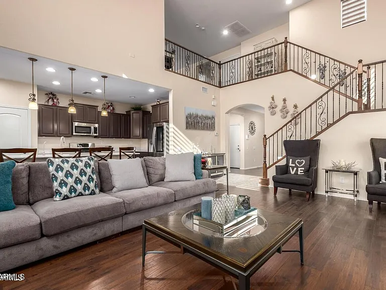10763 W Cottontail Ln — Photo 11