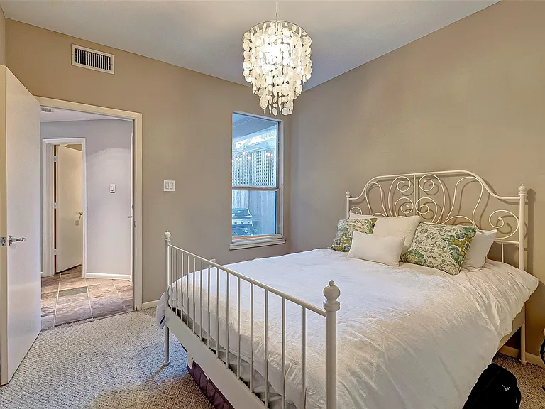4308 Lillian St #A — Photo 44
