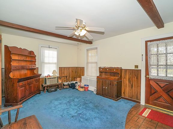 5th image of 21 Hill Dr