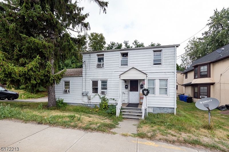 1st image of 23 W McFarlan St