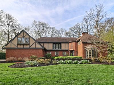 31215 Roxbury Park Dr, Bay Village, OH, 44140