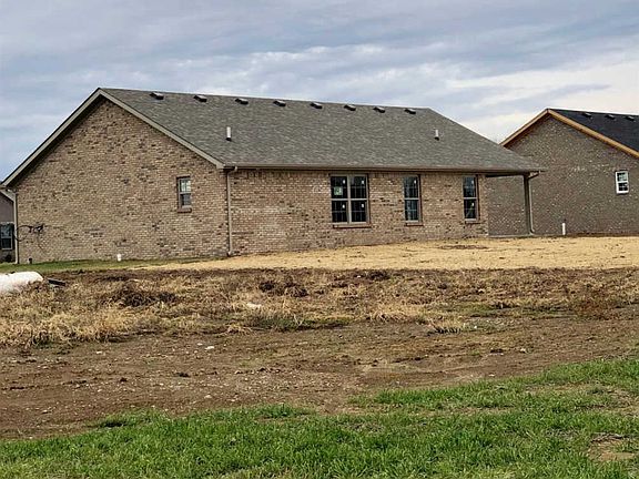4th image of 216 Amaryllis Dr