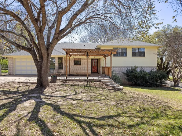 1701 Hitching Post Rd, Granbury, TX 76049