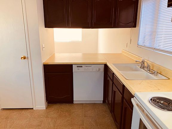 4th image of 5135 Gray Ln APT A