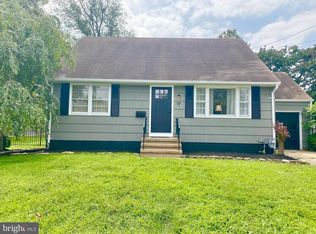 17 Doreen Rd, Hamilton, NJ 08690