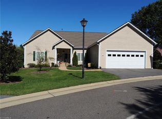 381 Hollybrook Dr, Advance, NC 27006