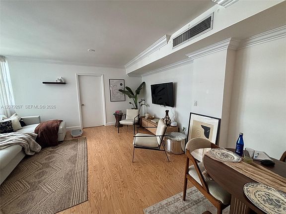4th image of 999 Brickell Bay Dr APT 1105
