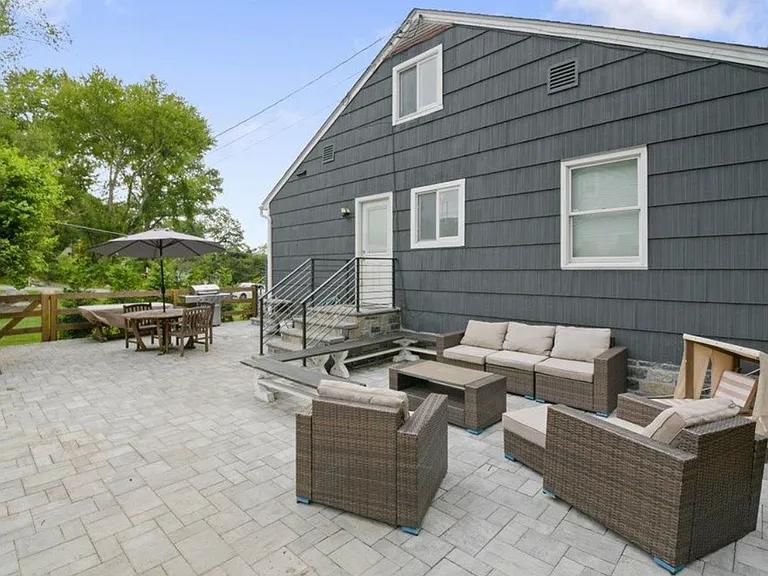 44 Oakridge Rd — Photo 15