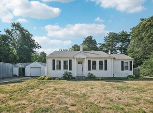 10 Taunton St, Middleboro, MA 02346