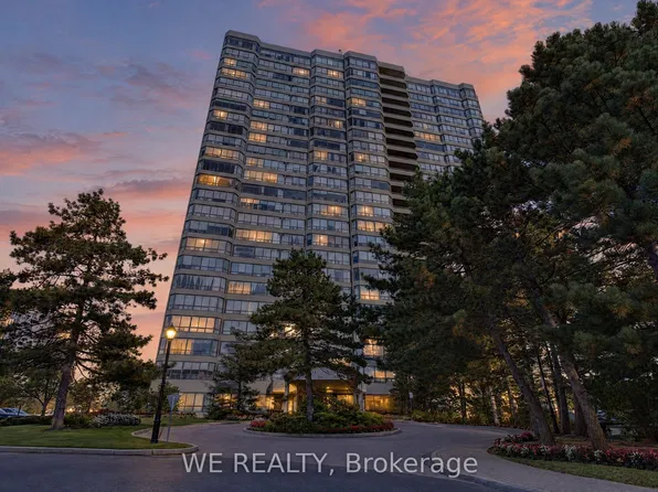22 Hanover Rd, Brampton, ON