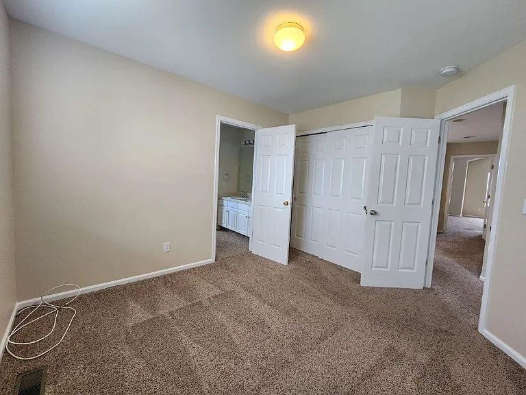 22359 E Lake Ln — Photo 32