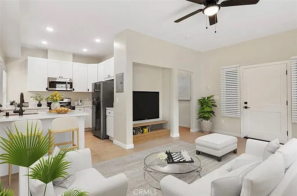 1 bed, 500 sqft, $1,800 — Photo 1