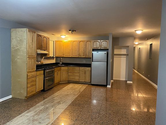 2nd image of 2116 S Central Park Ave #1