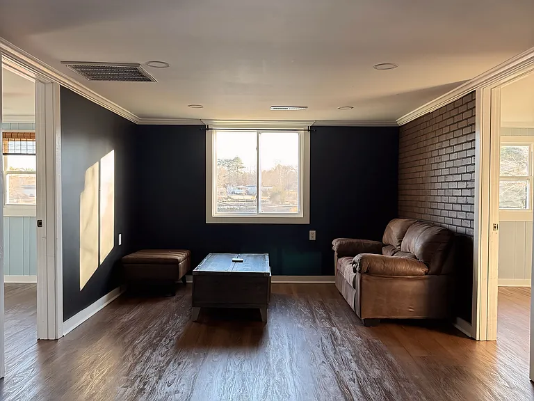 1076 Rock Pond Ln — Photo 6