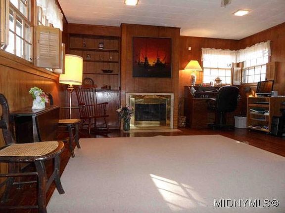 4th image of 128 Kensington Dr