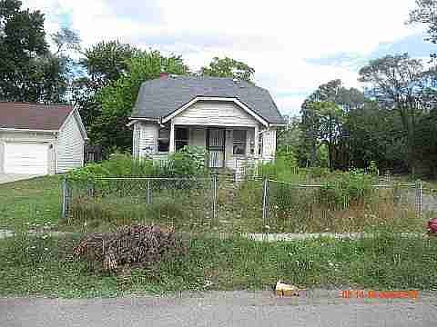 15400 Trinity