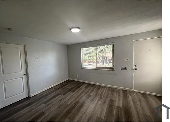 1952 Beeler St — Photo 5