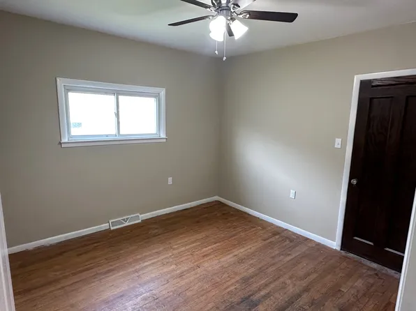 505 W 52nd St, Ashtabula, OH 44004