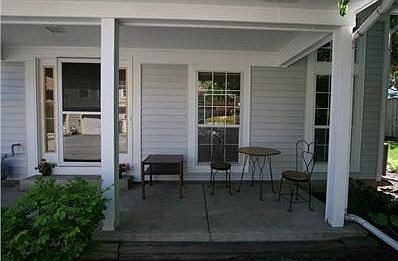 2nd image of 271 Acorn Dr #4
