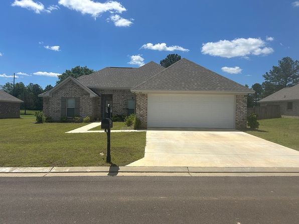 631 Westfield Dr