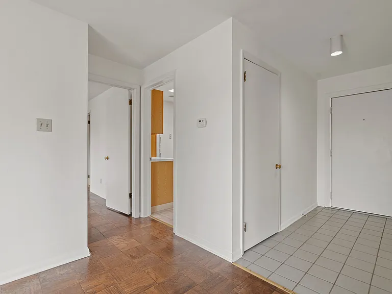 270 Shady Ave #34 — Photo 8