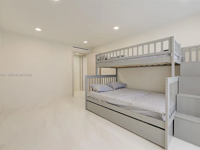 600 Three Islands Blvd #403 — Photo 23