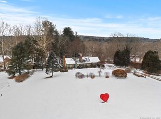 896 Main St S, Woodbury, CT 06798