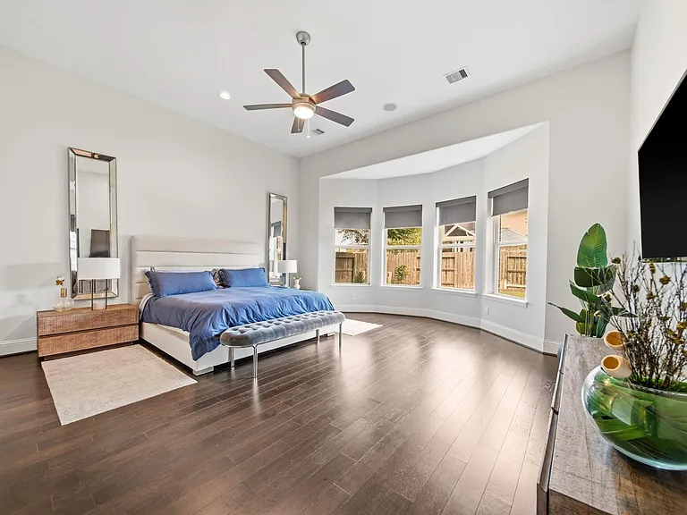 5735 Genoa Springs Ln — Photo 25